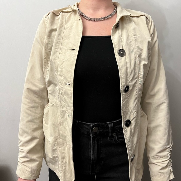 Eddie Bauer Jackets \u0026 Coats | Eddie Bauer Light Rain Coat, Size Petite XS, Color Light Cream | Color: Cream | Size: Xsp | Pm-14771313's Closet